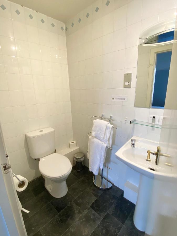 The County Hotel - Self Check-In, Ultra Fast Wi-Fi, Free Parking, Central Location Selkirk Esterno foto