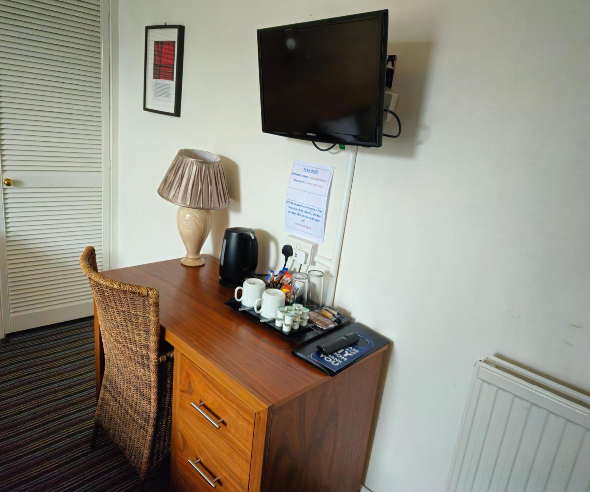 The County Hotel - Self Check-In, Ultra Fast Wi-Fi, Free Parking, Central Location Selkirk Esterno foto