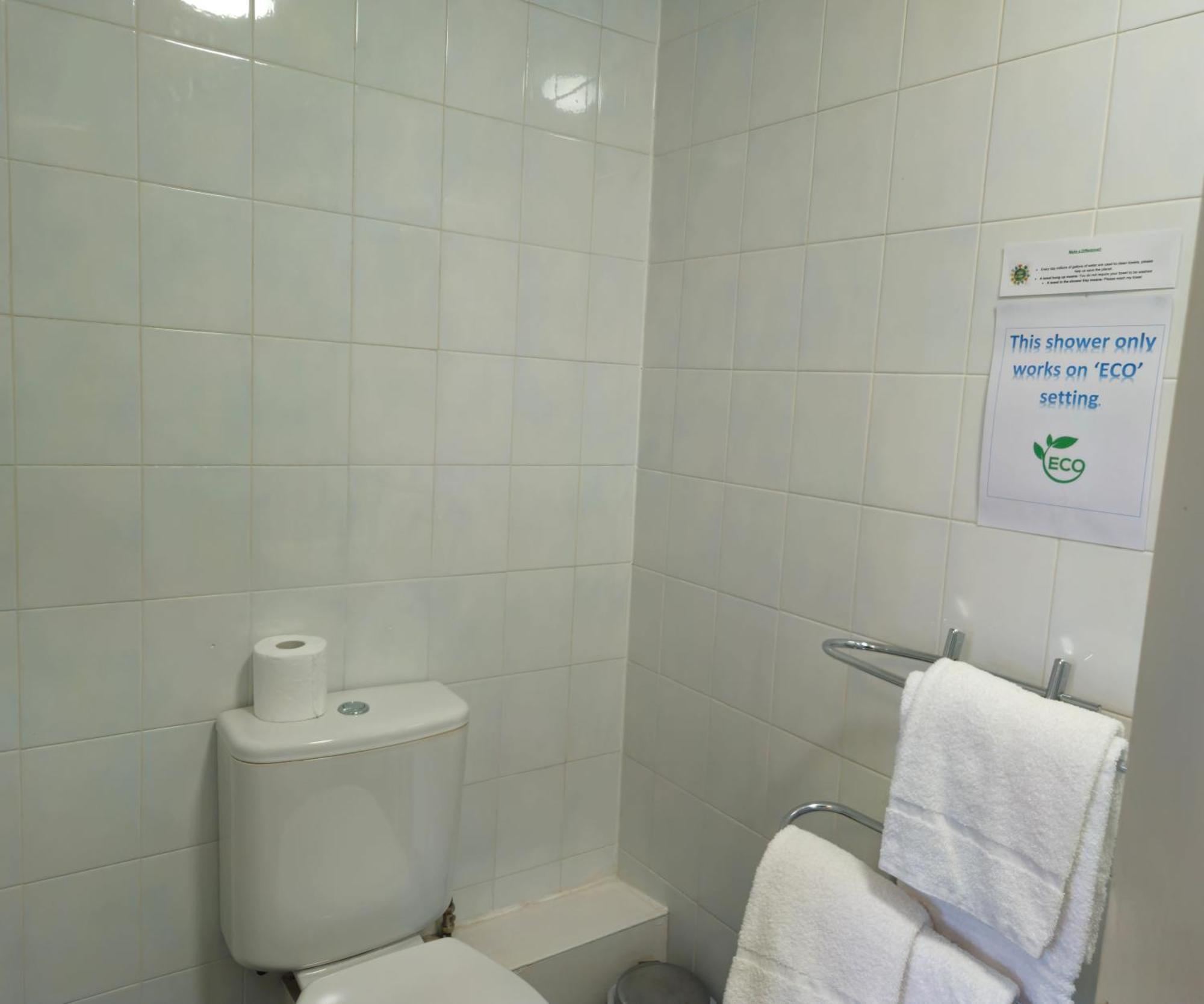 The County Hotel - Self Check-In, Ultra Fast Wi-Fi, Free Parking, Central Location Selkirk Esterno foto