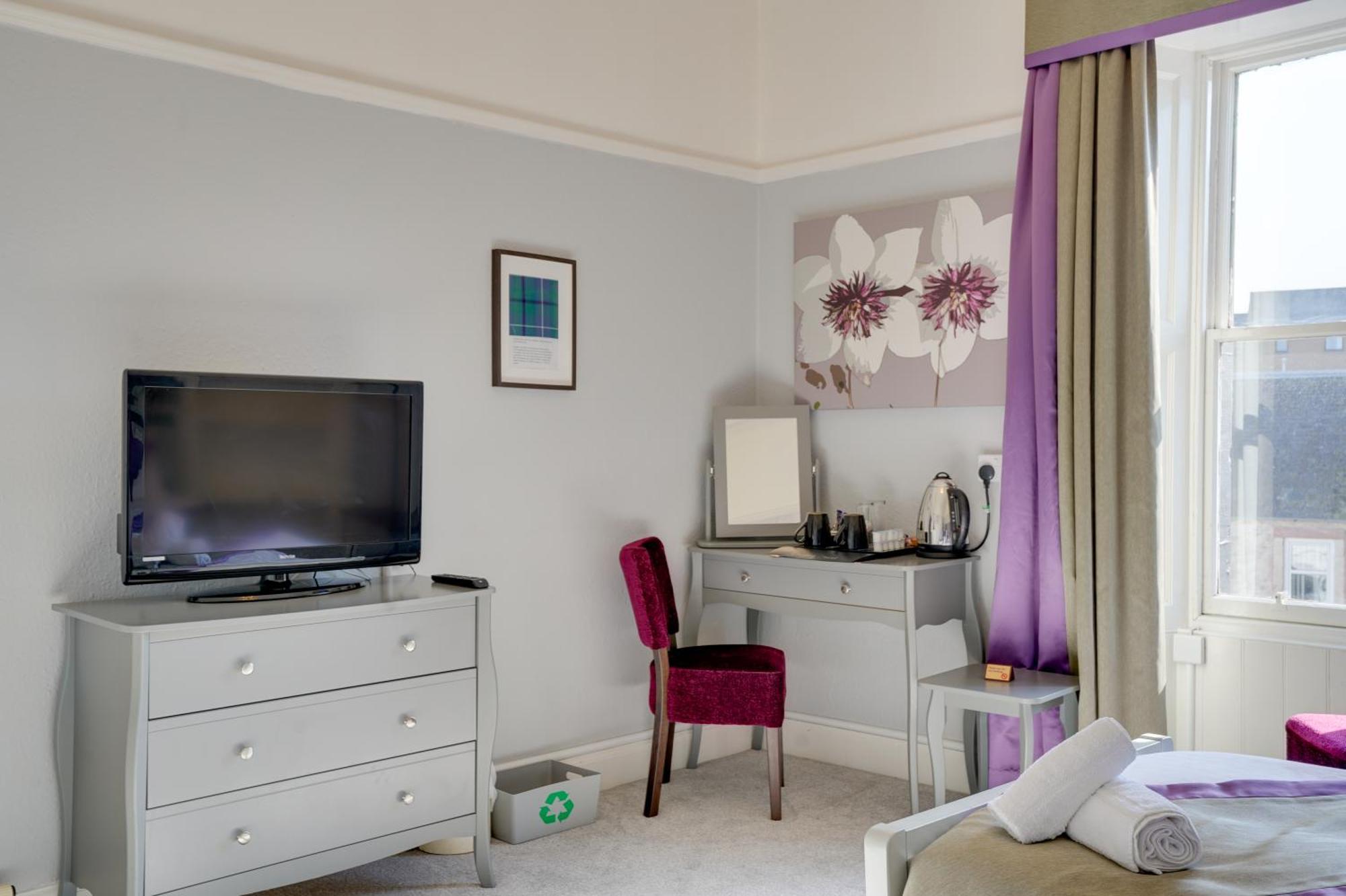 The County Hotel - Self Check-In, Ultra Fast Wi-Fi, Free Parking, Central Location Selkirk Esterno foto