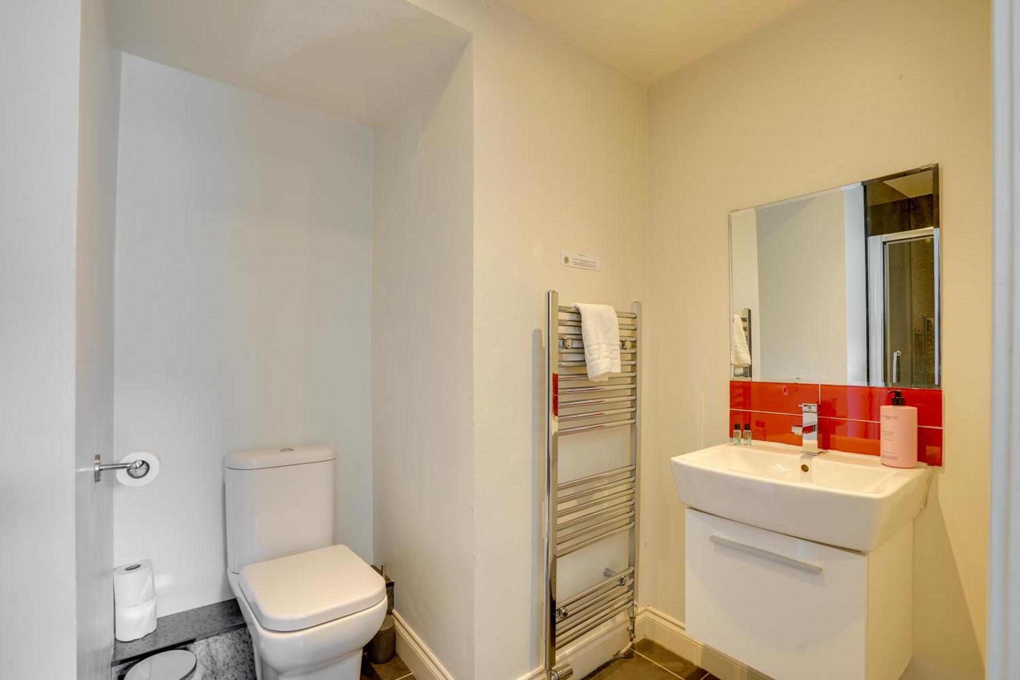The County Hotel - Self Check-In, Ultra Fast Wi-Fi, Free Parking, Central Location Selkirk Esterno foto