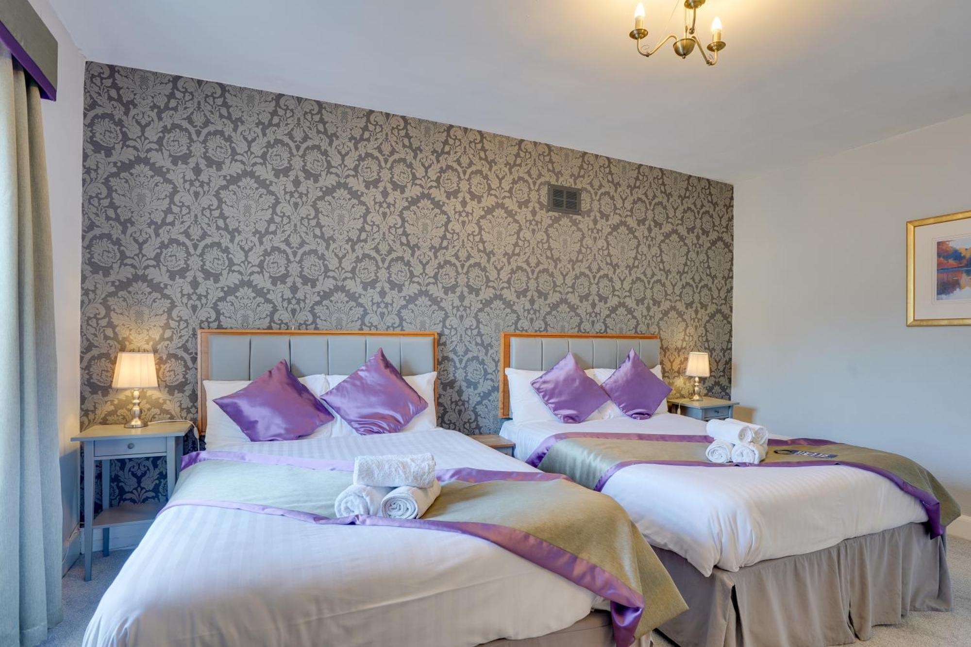 The County Hotel - Self Check-In, Ultra Fast Wi-Fi, Free Parking, Central Location Selkirk Esterno foto