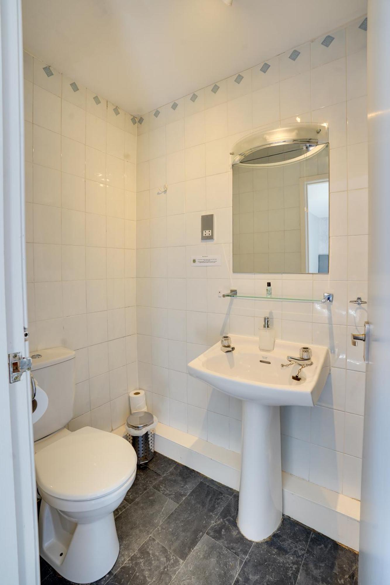 The County Hotel - Self Check-In, Ultra Fast Wi-Fi, Free Parking, Central Location Selkirk Esterno foto