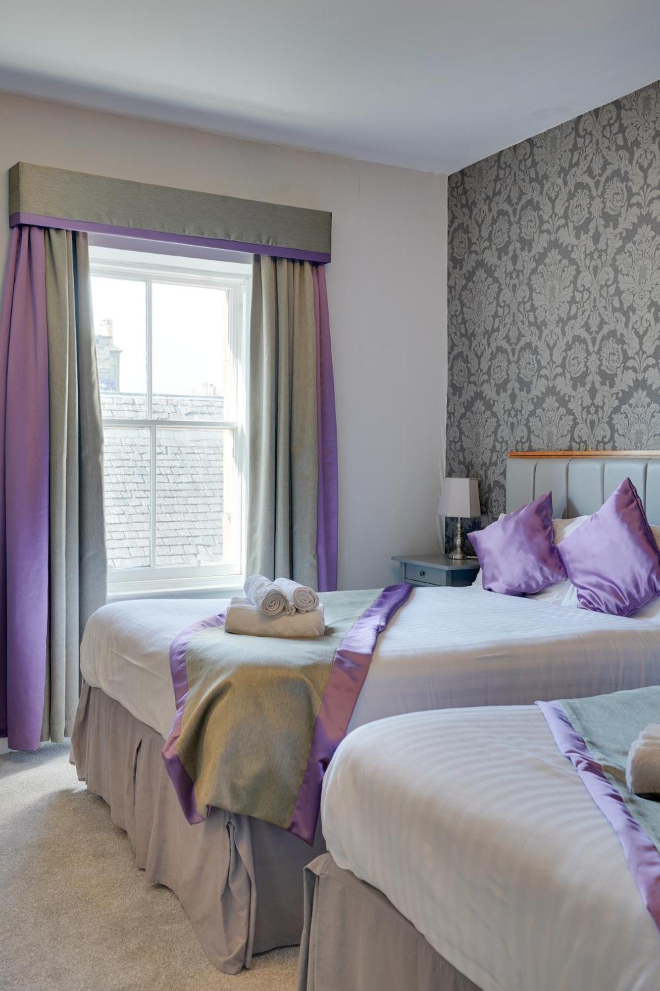 The County Hotel - Self Check-In, Ultra Fast Wi-Fi, Free Parking, Central Location Selkirk Esterno foto