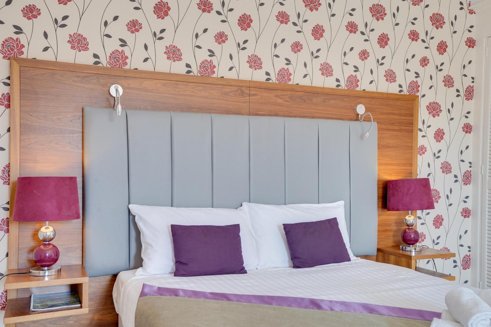 The County Hotel - Self Check-In, Ultra Fast Wi-Fi, Free Parking, Central Location Selkirk Esterno foto